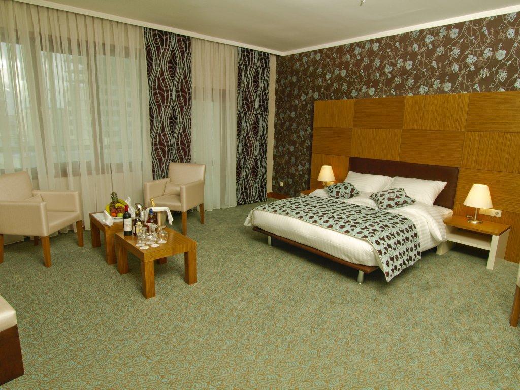 Grand Nur Plaza Hotel Aktau  Exterior photo